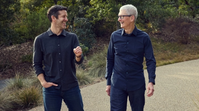 突发！执掌苹果近15年，库克宣布卸任，硬件老将接棒